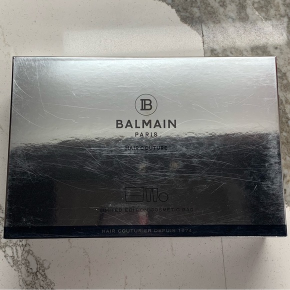 Balmain Limited Edition Silver Cosmetic Bag - Picture 5 of 7